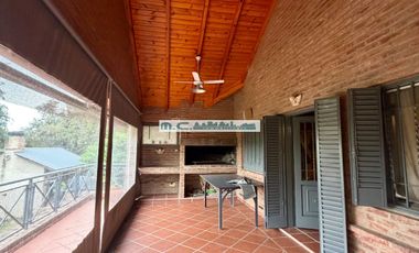 AT159. CUESTA BLANCA. GRAN CASA DE 3 HAB. GALERÍA TECHADA C/ASADOR.