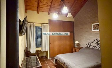 AT159. CUESTA BLANCA. GRAN CASA DE 3 HAB. GALERÍA TECHADA C/ASADOR.