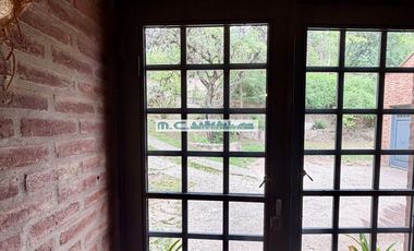 AT159. CUESTA BLANCA. GRAN CASA DE 3 HAB. GALERÍA TECHADA C/ASADOR.