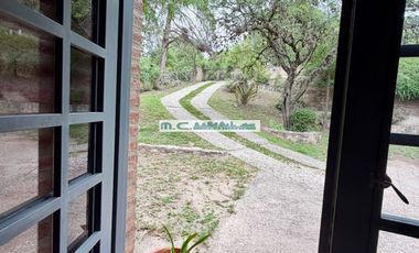 AT159. CUESTA BLANCA. GRAN CASA DE 3 HAB. GALERÍA TECHADA C/ASADOR.