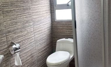 CASA, 2 PISOS, 2 DORM, 2 BAÑOS, TERRENO AMPLIO