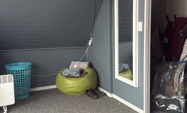 CASA, 2 PISOS, 2 DORM, 2 BAÑOS, TERRENO AMPLIO