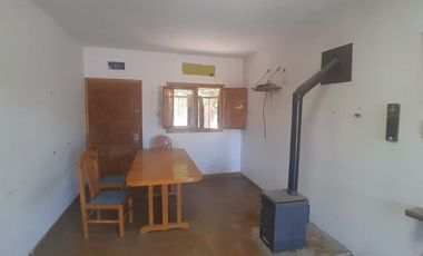 Casa con Pileta. 2 habitaciones.Sup 2734m2.Caucete