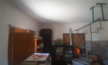 Casa con Pileta. 2 habitaciones.Sup 2734m2.Caucete