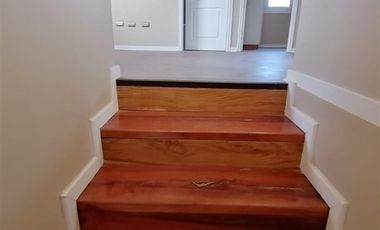 Casa en Venta en Por Av. Brasil c/ Vicuña Mackenna