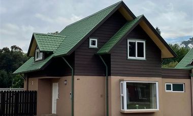 Casa en Venta en Por Av. Brasil c/ Vicuña Mackenna