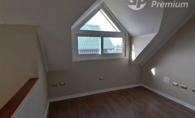 Casa en Venta en Por Av. Brasil c/ Vicuña Mackenna