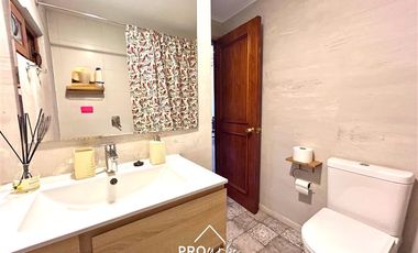 Casa en Arriendo en Moderna, 3 dormitorios, 2 baños, Año Corrido, locomoción pública a la puerta, San José de Maipo