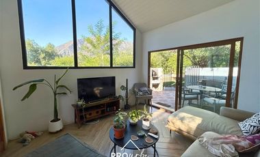 Parcela en Arriendo en Moderna, 3 dormitorios, 2 baños, Año Corrido, locomoción pública a la puerta, San José de Maipo