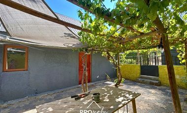 Parcela en Arriendo en Moderna, 3 dormitorios, 2 baños, Año Corrido, locomoción pública a la puerta, San José de Maipo