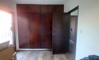 VENTA CASA 3 DORM, ZONA MUJER URBANA, CORDOBA