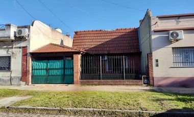 Casa en Venta en Lanus Este a metros de la Unla