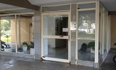 Departamento en venta - 2 Dormitorios 1 Baño - Cochera - 64Mts2 - Wilde