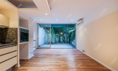 Cramer 4500 - Saavedra - PH de autor con Patio casi frente a la Plaza