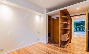 Cramer 4500 - Saavedra - PH de autor con Patio casi frente a la Plaza