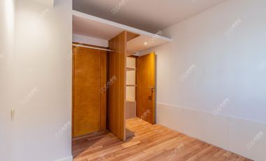 Cramer 4500 - Saavedra - PH de autor con Patio casi frente a la Plaza