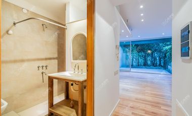 Cramer 4500 - Saavedra - PH de autor con Patio casi frente a la Plaza