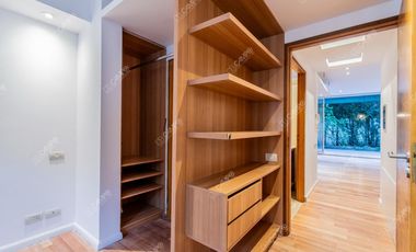 Cramer 4500 - Saavedra - PH de autor con Patio casi frente a la Plaza