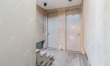 Cramer 4500 - Saavedra - PH de autor con Patio casi frente a la Plaza