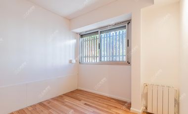 Cramer 4500 - Saavedra - PH de autor con Patio casi frente a la Plaza