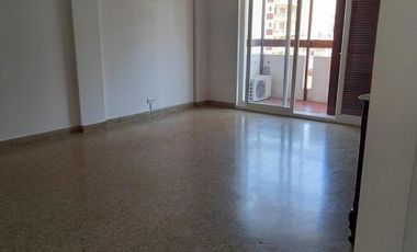 DEPTO 3AMB AMPLIO-LUMINOSO-C/COCH-EXCELENTE UBICACION ACCESO-PUENTE PUEYRREDON