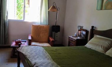 Casa en venta - 3 Dormitorios 2 Baños - Cochera - 450Mts2 - RInguelet