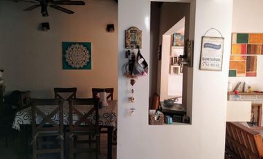 Casa en venta - 3 Dormitorios 2 Baños - Cochera - 450Mts2 - RInguelet