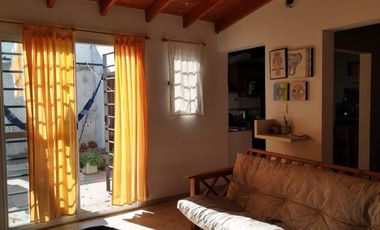 Casa en venta - 3 Dormitorios 2 Baños - Cochera - 450Mts2 - RInguelet