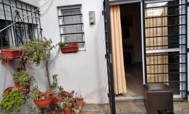 Casa en venta - 3 Dormitorios 2 Baños - Cochera - 450Mts2 - RInguelet