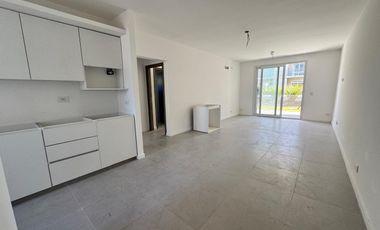 Departamento de 3 ambientes en venta en planta baja, Chic Village, La Lonja, Pilar.