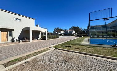 Departamento de 3 ambientes en venta en planta baja, Chic Village, La Lonja, Pilar.