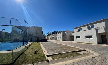 Departamento de 3 ambientes en venta en planta baja, Chic Village, La Lonja, Pilar.