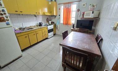 VENTA PH 4 AMB CON PATIO Y TERRAZA
