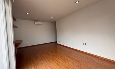 Casa en renta en Puerta del Bosque