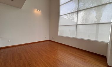 Casa en renta en Puerta del Bosque