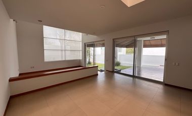 Casa en renta en Puerta del Bosque