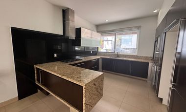 Casa en renta en Puerta del Bosque