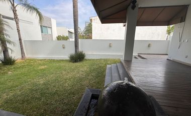 Casa en renta en Puerta del Bosque