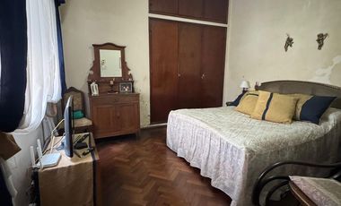 Casa interna en venta en pleno centro.