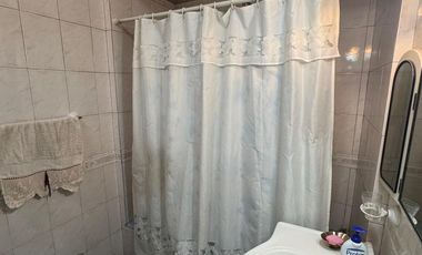 Casa interna en venta en pleno centro.