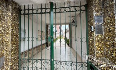 Casa interna en venta en pleno centro.