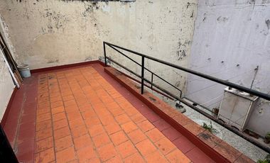 Casa interna en venta en pleno centro.