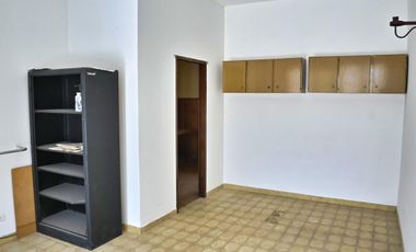 VENTA - Galpón con Casa 2 Dormitorios y Cochera - Zona Sur-Rosario