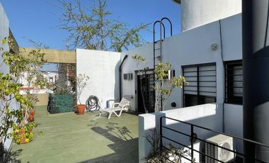 Casa en venta - 3 Dormitorios 2 Baños - Haedo