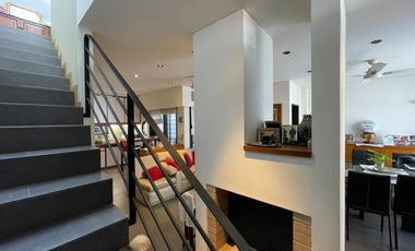 Casa en venta - 3 Dormitorios 2 Baños - Haedo