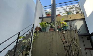 Casa en venta - 3 Dormitorios 2 Baños - Haedo