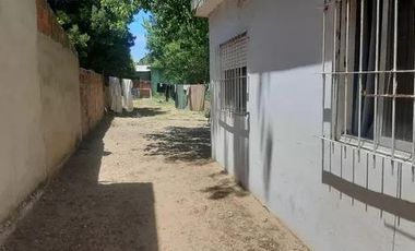 Casa en venta - 4 Dormitorios 2 Baños - Cochera - 400Mts2 - Las Toninas