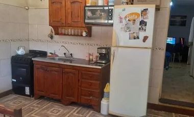Casa en venta - 4 Dormitorios 2 Baños - Cochera - 400Mts2 - Las Toninas