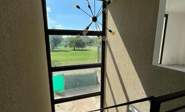 Casa en venta - 4 Dormitorios 4 Baños - Moreno