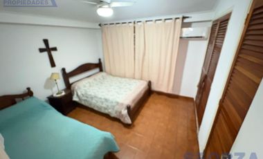 Casa 4 ambientes en barrio Balzaretti en centro San Miguel con pileta quincha cochera